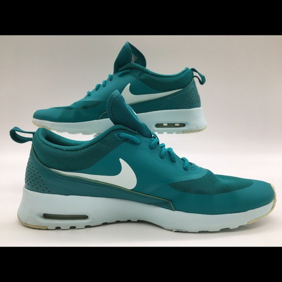 ❗️SOLD❗️Ladies Nike Air Max Thea Athletic Shoe - Picture 2 of 8